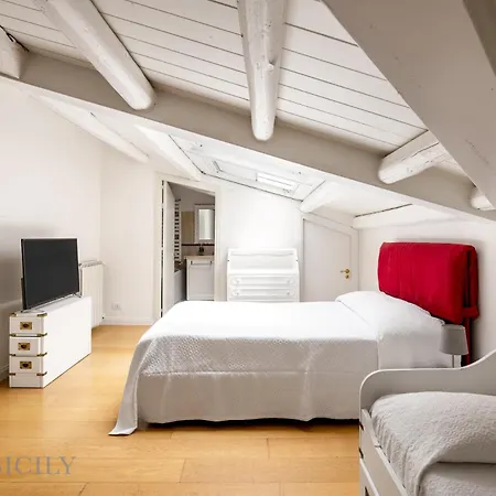 Elvi Penthouse By Domusicily Παλέρμο